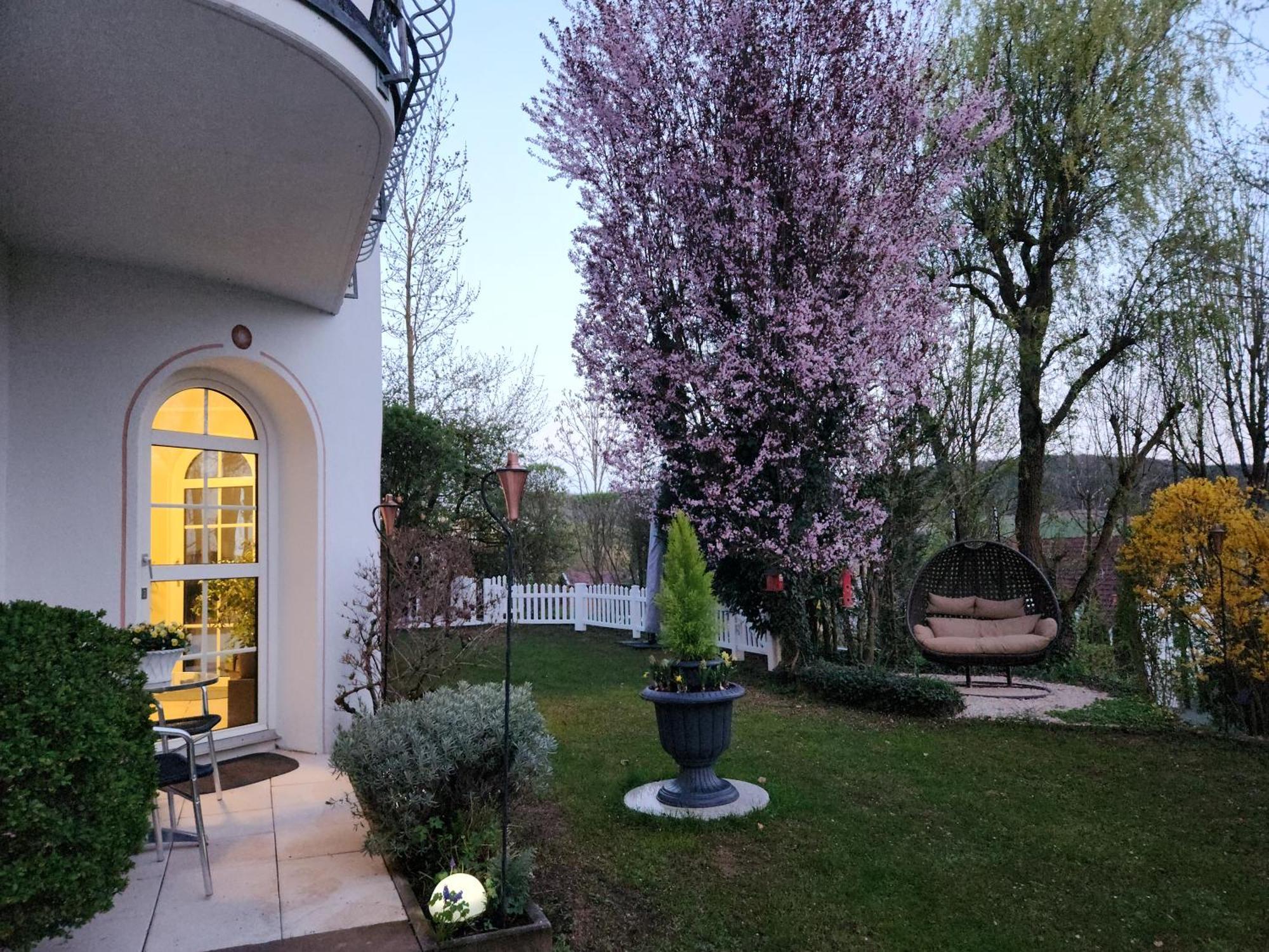Gardenview Apartments & Suites Bei Bad Kissingen Nüdlingen Eksteriør billede